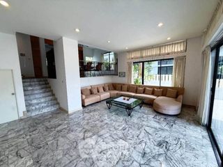 Аренда 4 спальни кондо в Na Jomtien, Паттайя