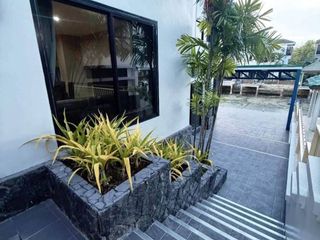 Аренда 5 спальни кондо в Na Jomtien, Паттайя