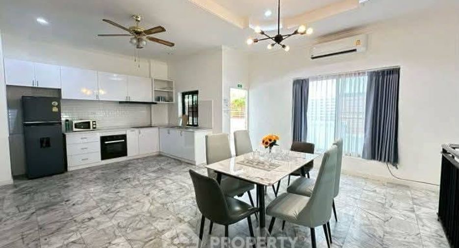 Аренда 3 спальни кондо в Na Jomtien, Паттайя