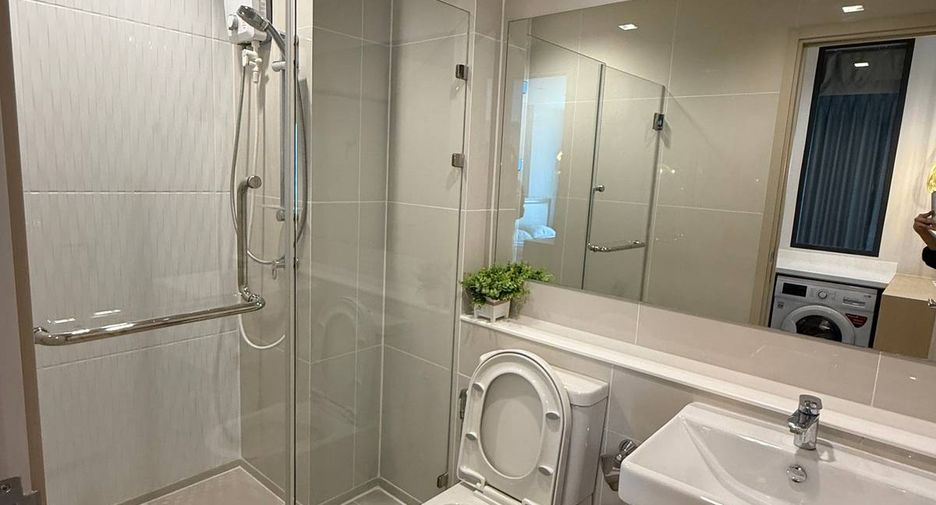 For rent 1 bed condo in Pathum Wan, Bangkok