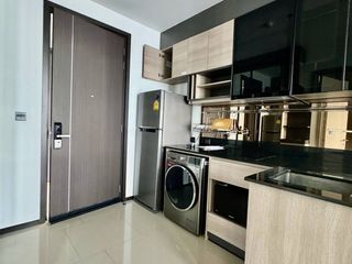 Wohnung zur Miete mit 1 Zimmer in Huai Khwang, Bangkok