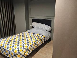 Wohnung zur Miete mit 2 Zimmer in Huai Khwang, Bangkok