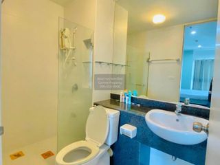 Condo en alquiler de 2 habitaciones en Thon Buri, Bangkok