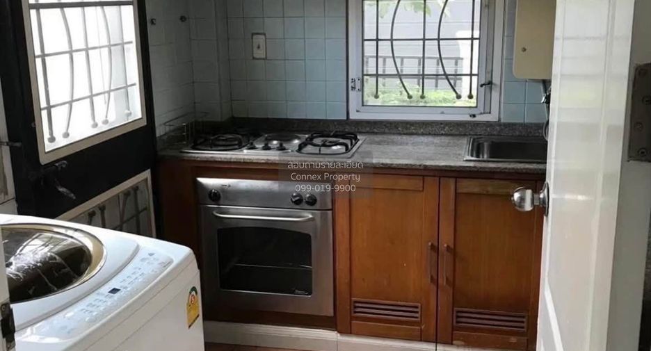 Аренда 3 спальни дом в Банг Капи, Бангкок