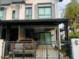À louer 3 chambres maison de ville à Bang Yai, Nonthaburi