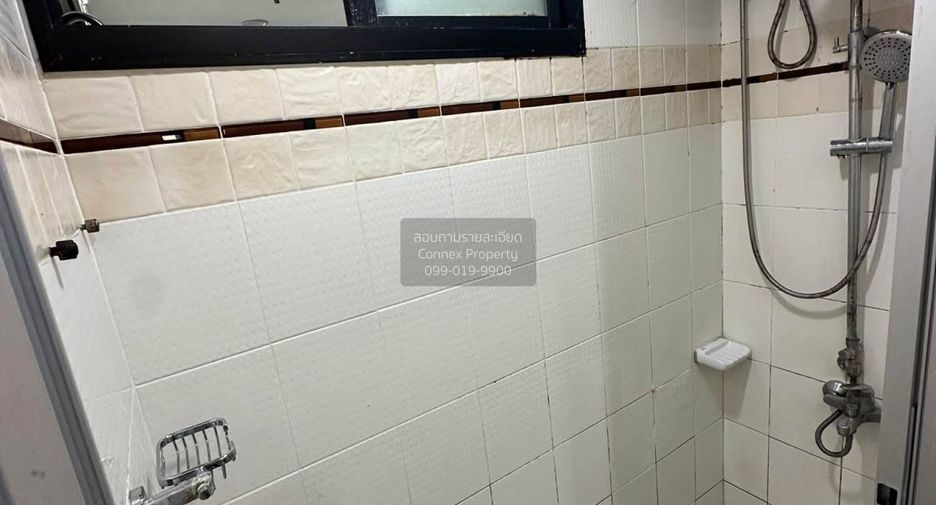 For rent 1 bed condo in Yan Nawa, Bangkok