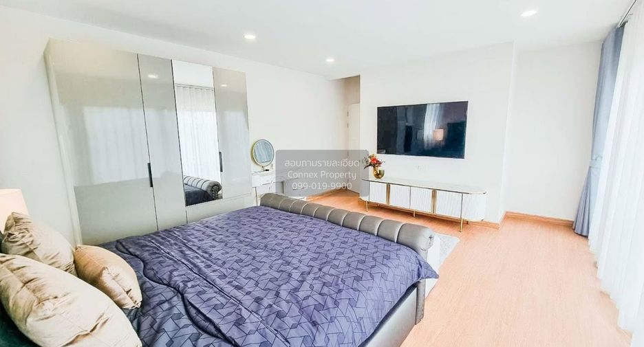 For rent 5 bedrooms house in Lat Krabang, Bangkok