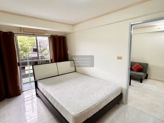 Wohnung zur Miete mit 1 Zimmer in Huai Khwang, Bangkok