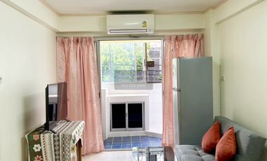 Wohnung zur Miete mit 1 Zimmer in Huai Khwang, Bangkok
