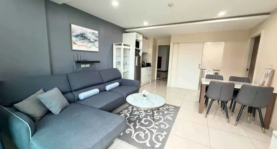 Condo en alquiler de 2 habitaciones en Bang Lamung, Chonburi