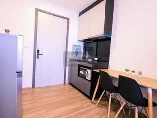 Wohnung zur Miete mit 1 Zimmer in Huai Khwang, Bangkok