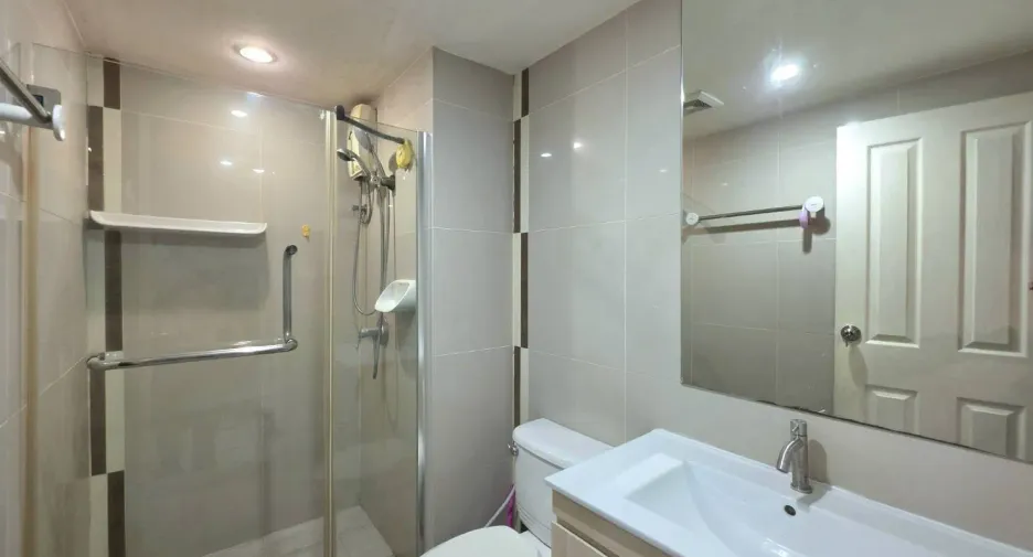 Condo en alquiler de 1 habitaciones en Khlong Toei, Bangkok