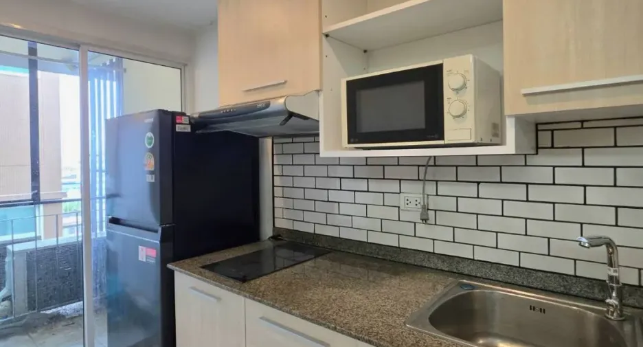 Condo en alquiler de 1 habitaciones en Khlong Toei, Bangkok