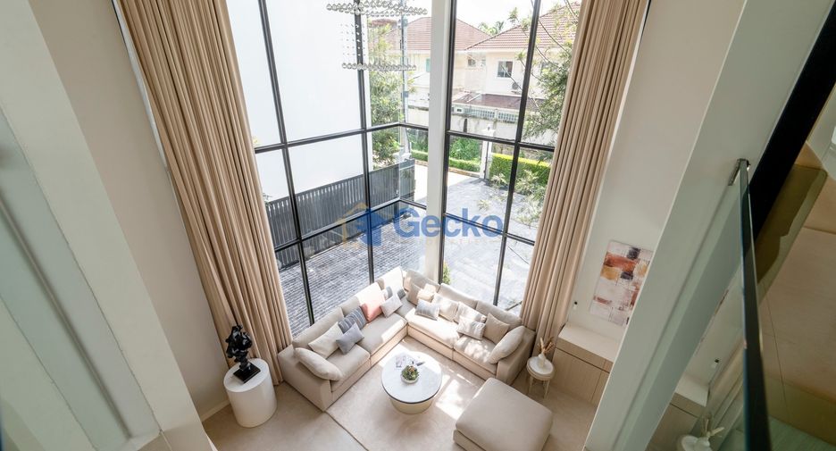 Casa en venta de 5 habitaciones en Bang Lamung, Chonburi