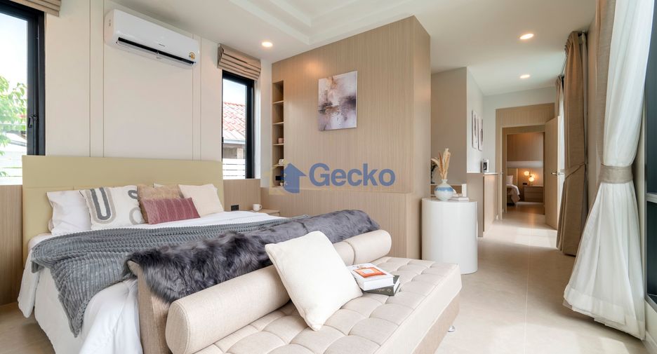 Casa en venta de 5 habitaciones en Bang Lamung, Chonburi