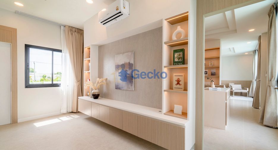 Casa en venta de 5 habitaciones en Bang Lamung, Chonburi
