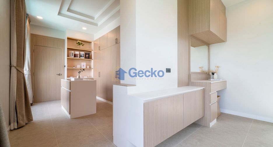 Casa en venta de 5 habitaciones en Bang Lamung, Chonburi