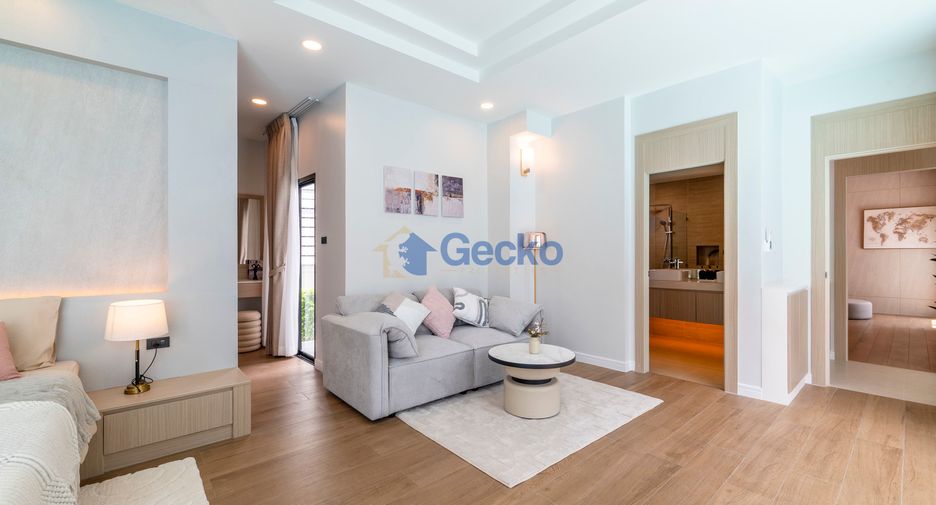 Casa en venta de 5 habitaciones en Bang Lamung, Chonburi