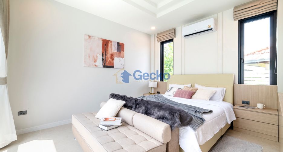 Casa en venta de 5 habitaciones en Bang Lamung, Chonburi