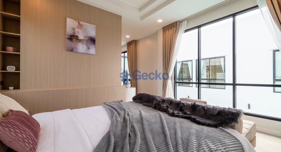 Casa en venta de 5 habitaciones en Bang Lamung, Chonburi