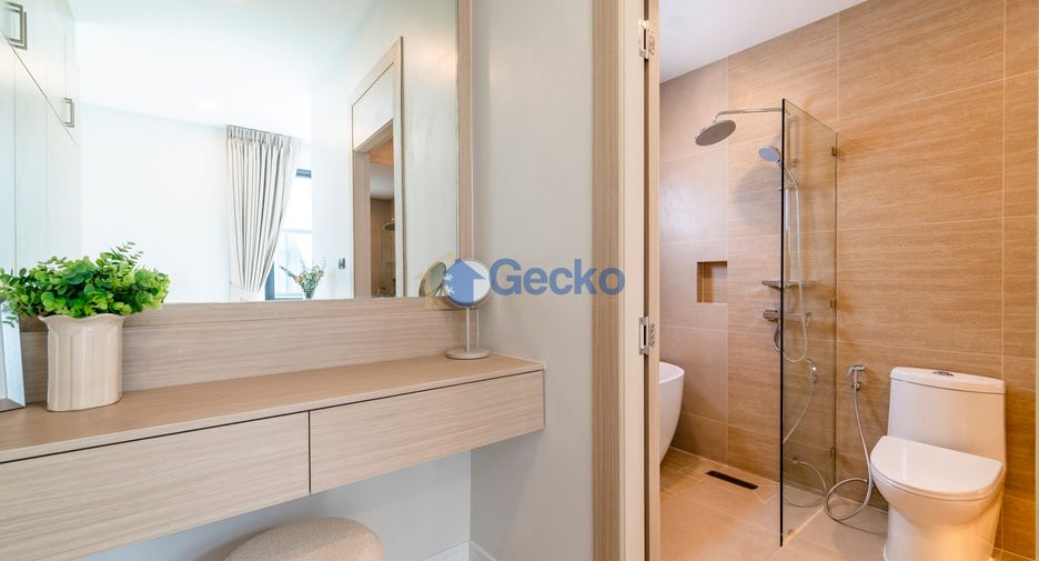 Casa en venta de 5 habitaciones en Bang Lamung, Chonburi