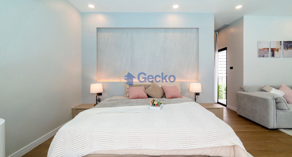 Casa en venta de 5 habitaciones en Bang Lamung, Chonburi