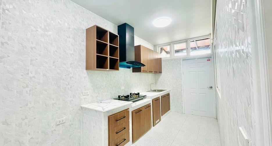 For rent 4 bedrooms house in Kathu, Phuket