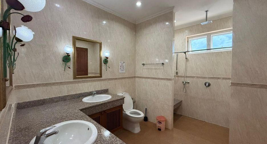 À louer 2 chambres appartement à Mueang Phuket, Phuket