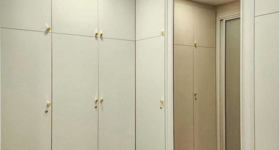 For sale 3 bedrooms condo in Watthana, Bangkok