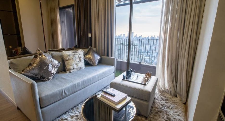 À vendre 2 chambres condo à Watthana, Bangkok