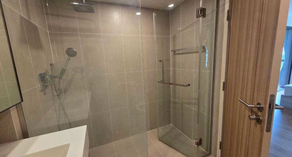 For rent 1 bed condo in Thon Buri, Bangkok