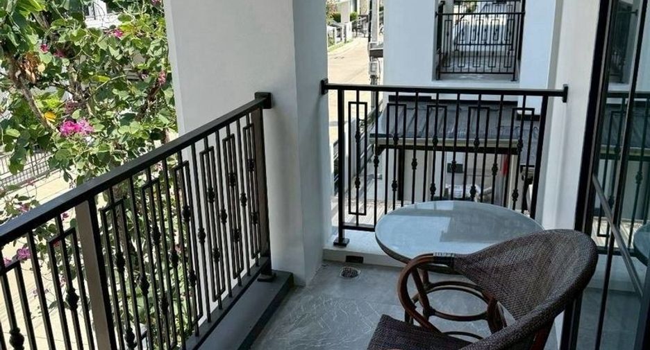 For sale and for rent 4 bedrooms house in Bang Phli, Samut Prakan