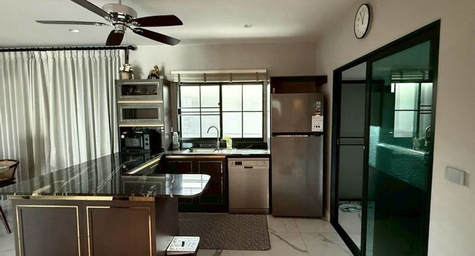 For sale and for rent 4 bedrooms house in Bang Phli, Samut Prakan