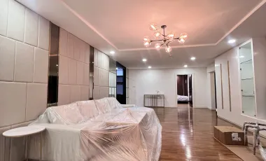 For rent 4 bedrooms condo in Khlong Toei, Bangkok