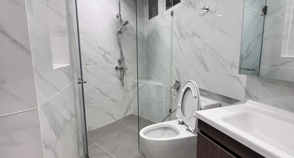 For rent 4 bedrooms condo in Khlong Toei, Bangkok