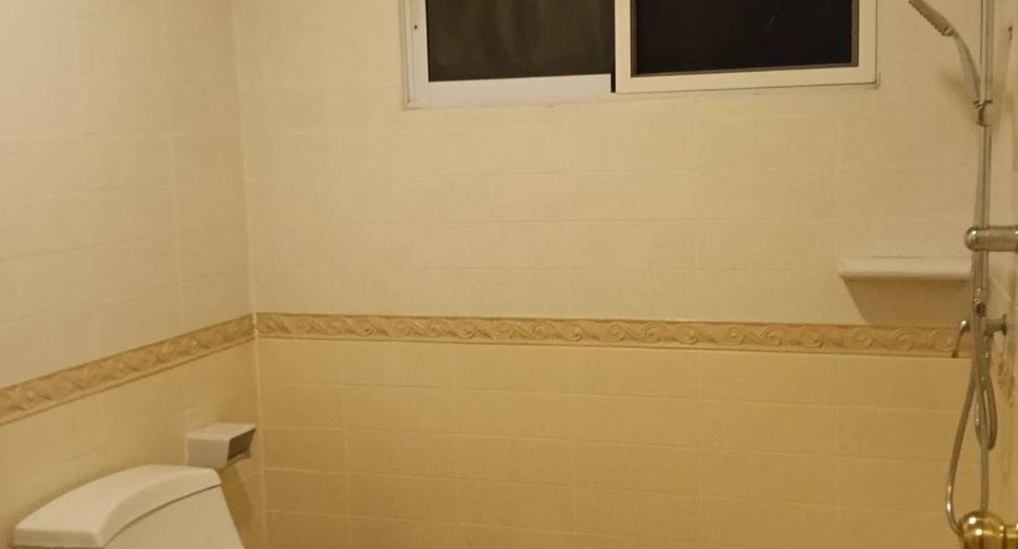 For rent 3 bedrooms house in San Sai, Chiang Mai