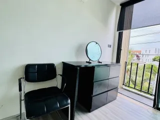 Haus zur Miete mit 3 Zimmer in Phra Khanong, Bangkok