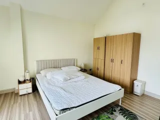 Haus zur Miete mit 3 Zimmer in Phra Khanong, Bangkok