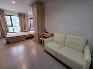 À louer studio condo à Huai Khwang, Bangkok