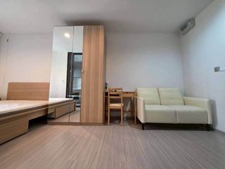 À louer studio condo à Huai Khwang, Bangkok