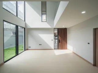 Haus zum Kauf mit 4 Zimmer in Lat Krabang, Bangkok