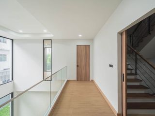 Haus zum Kauf mit 4 Zimmer in Lat Krabang, Bangkok
