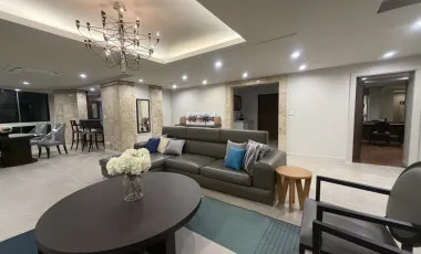For rent 3 bedrooms condo in Khlong Toei, Bangkok