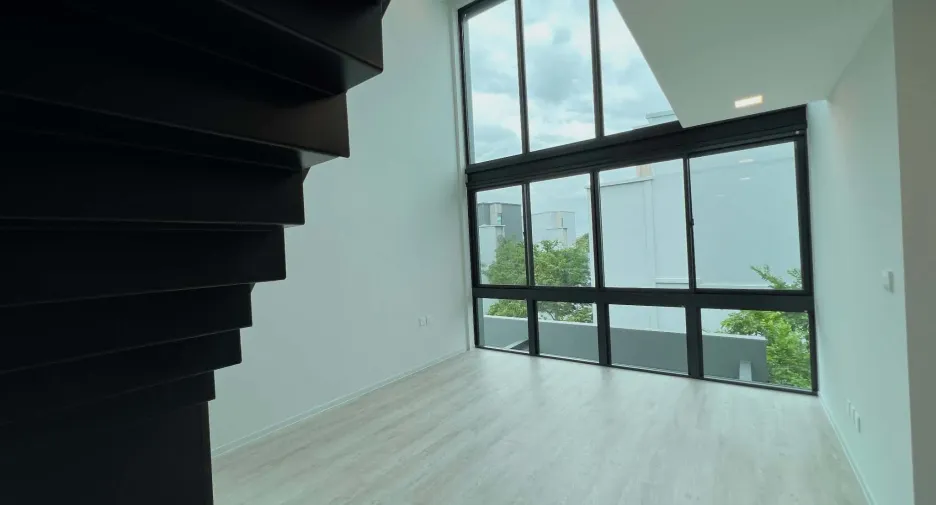 Casa en alquiler de 4 habitaciones en Saphan Sung, Bangkok