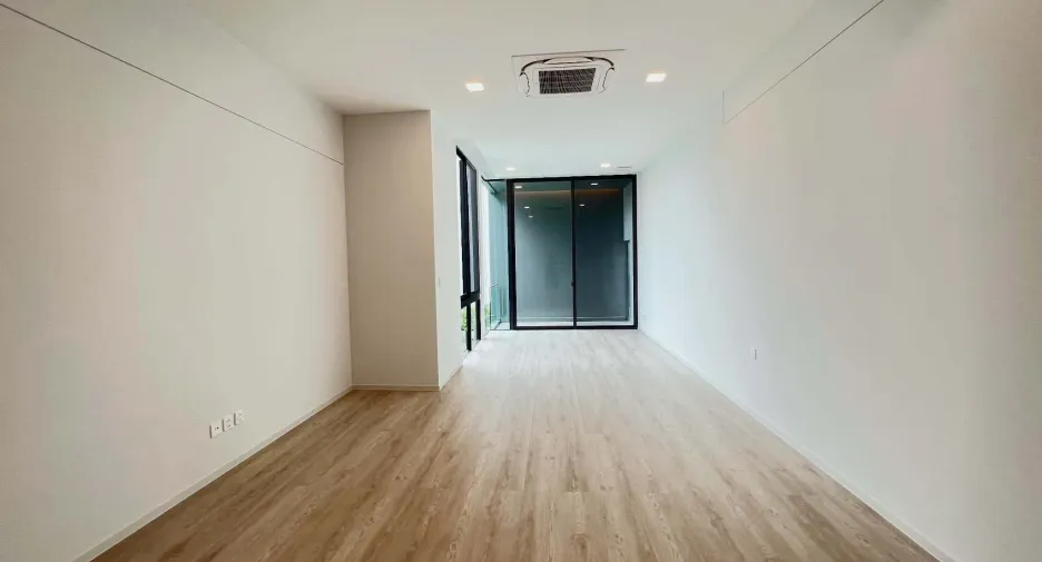 Casa en alquiler de 4 habitaciones en Saphan Sung, Bangkok