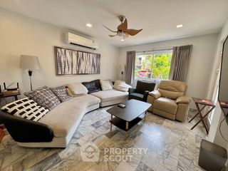 For rent and for sale 3 bedrooms townhouse in Bang Lamung, Chonburi