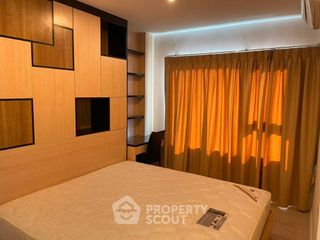 For rent 2 bedrooms condo in Thon Buri, Bangkok