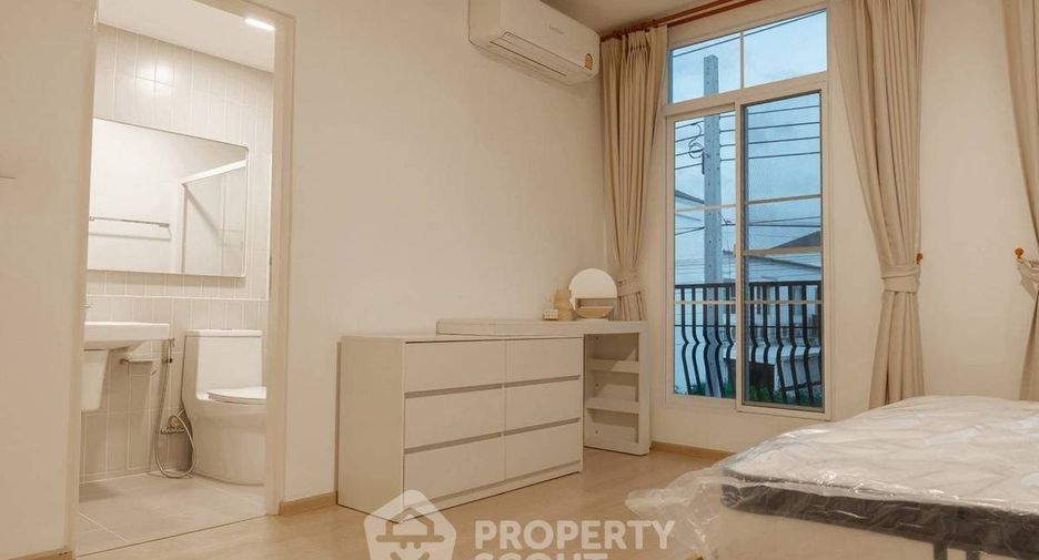 For rent 3 ベッドルーム townhouse in Prawet, Bangkok