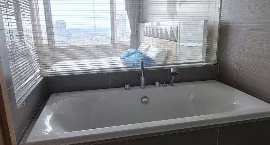 Wohnung zur Miete mit 2 Zimmer in Khlong Toei, Bangkok
