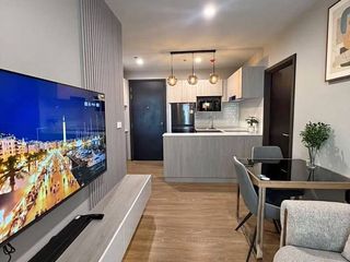 Condo en alquiler de 2 habitaciones en Phaya Thai, Bangkok
